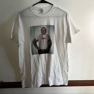 Grosso in Supreme tee - tee